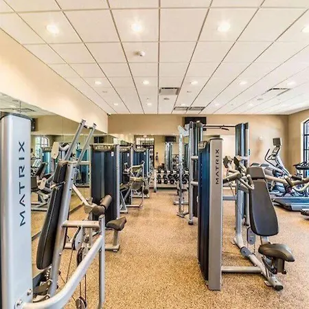 Pet Friendly Amazing 5 Bedroom Sleeps 10